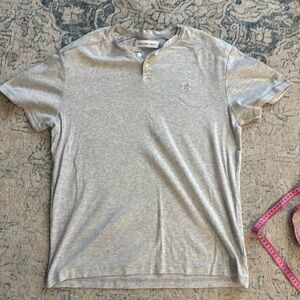Calvin Klein henley t-shirt mens L